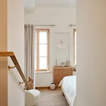 Elysee Montmartre Hotel Paris