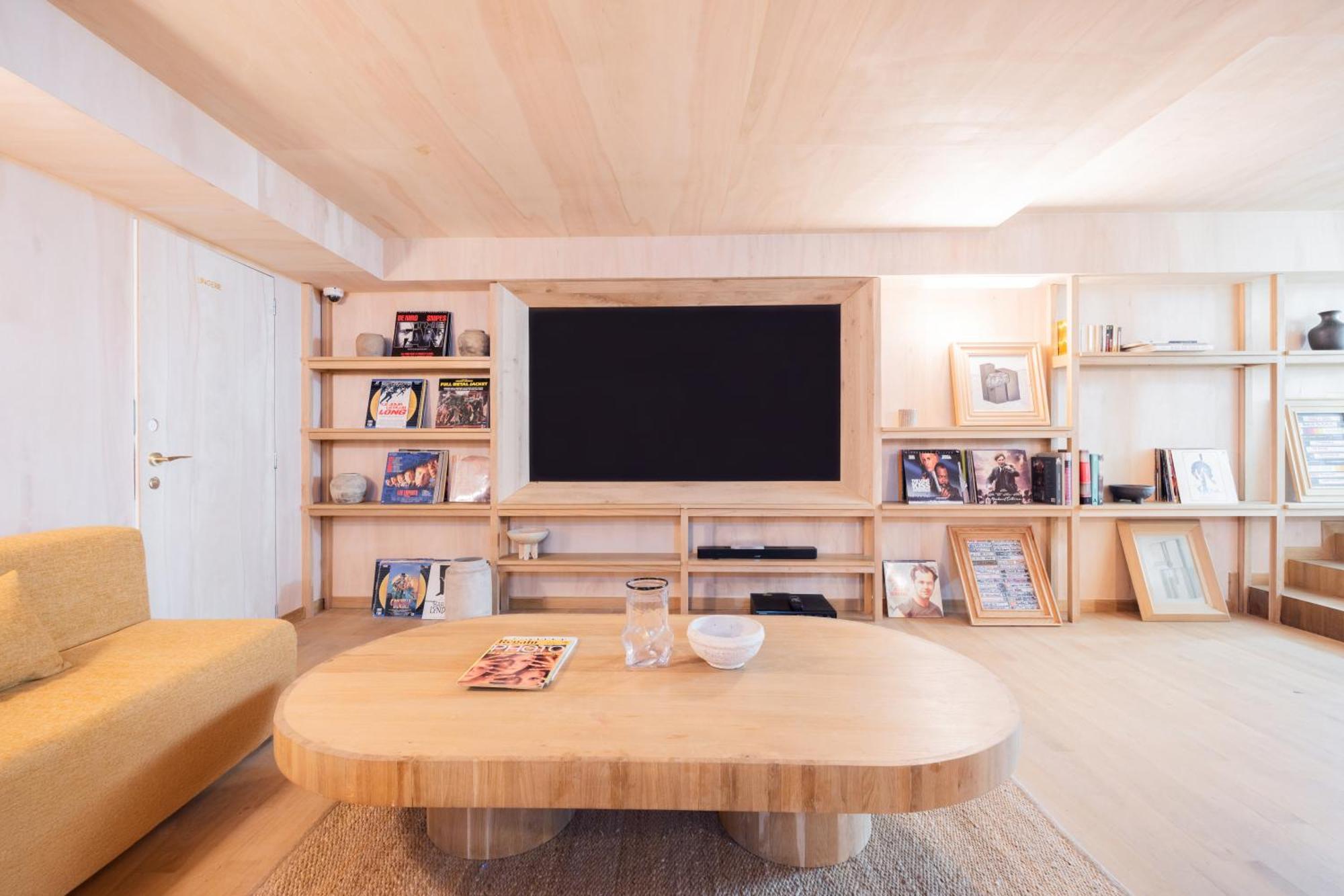 Elysee Montmartre 4*